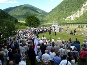 Zahvala slovenskim prijateljem, ki dobro skrbijo za zadnja počivališča padlih 4